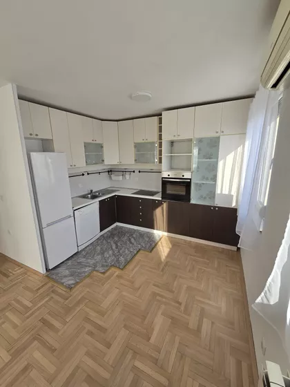 Vojvode Vlahovića | 4zida.rs