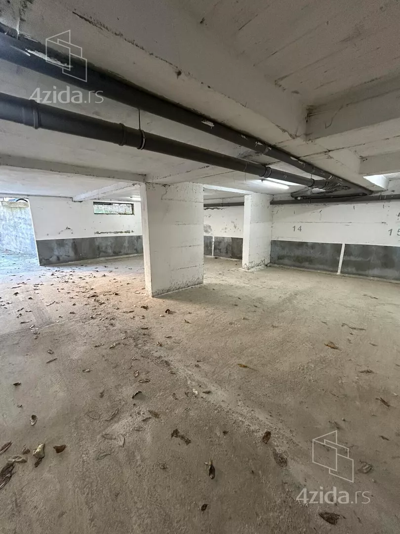 Garaža | 4zida