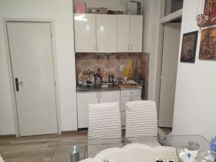 Petra Zečevića | 4zida.rs