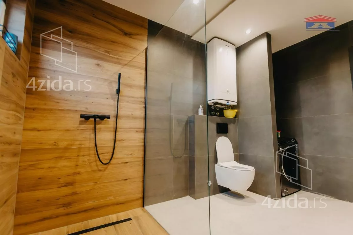 Kuća | 4zida