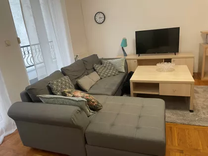 Petra Drapšina 11 | 4zida.rs