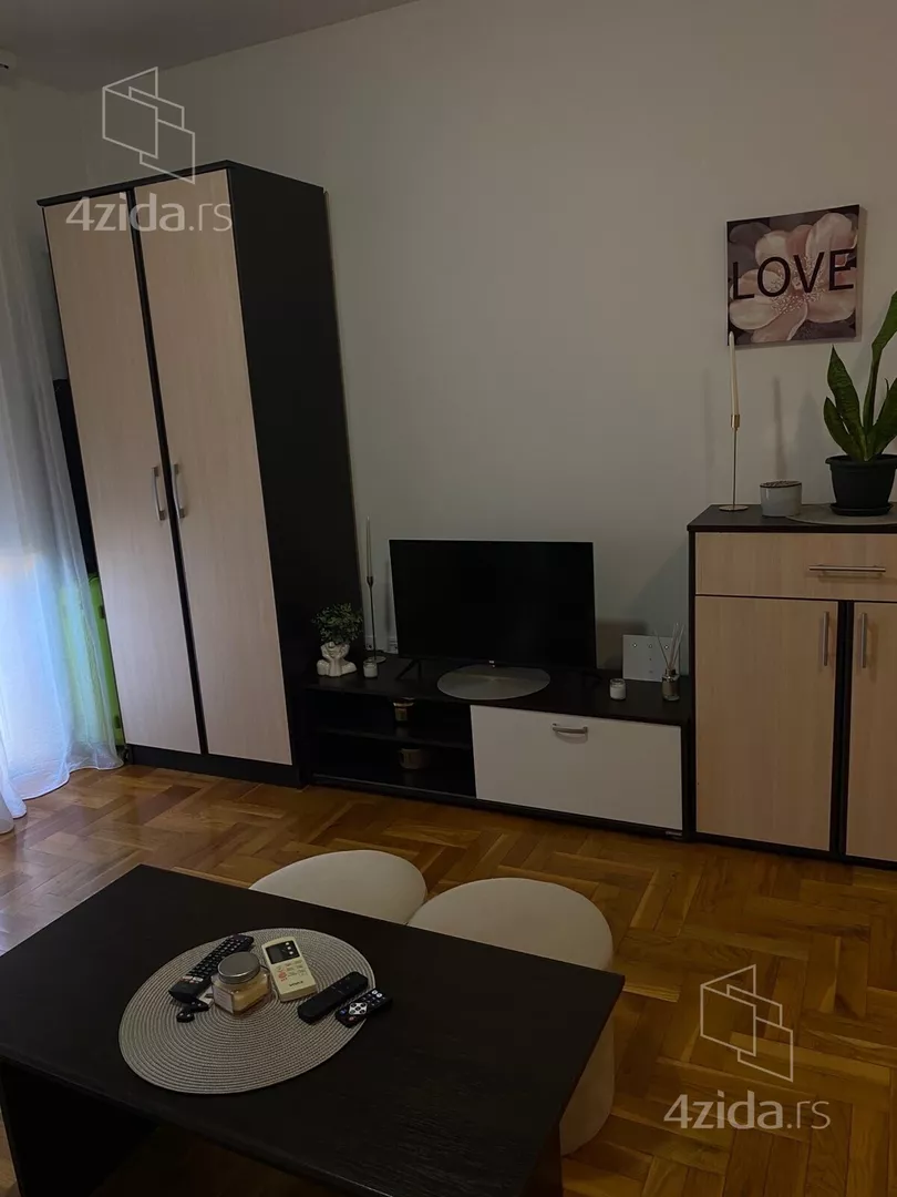 Garsonjera | 4zida