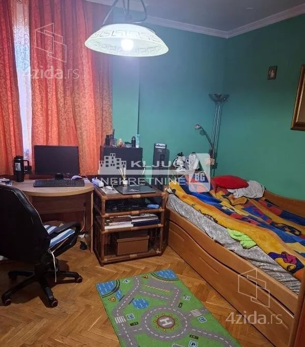 Troiposoban stan | 4zida