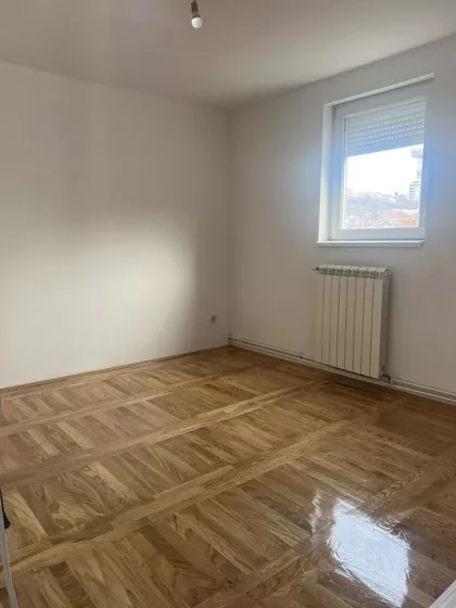 Višnjička Banja | 4zida.rs