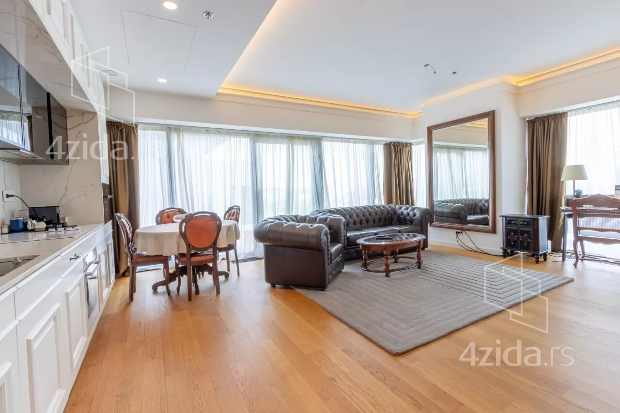 Troiposoban stan | 4zida