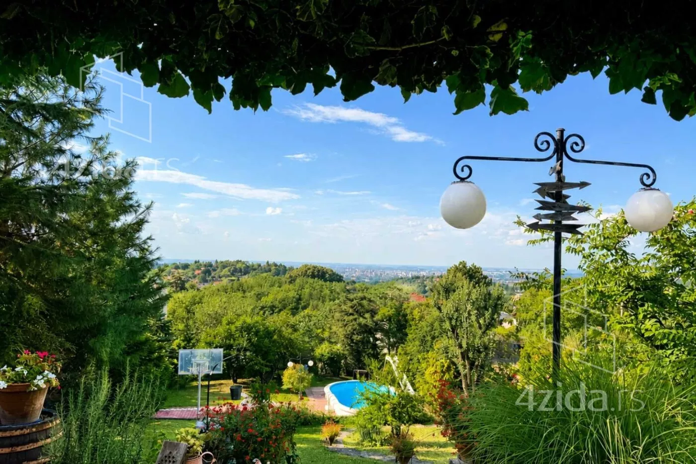 Kuća | 4zida