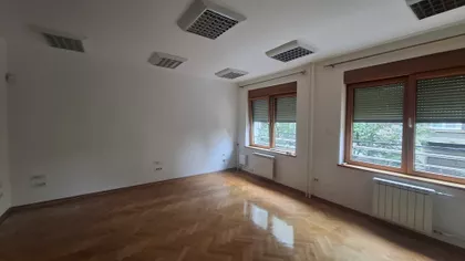 Kalenić pijaca | 4zida.rs