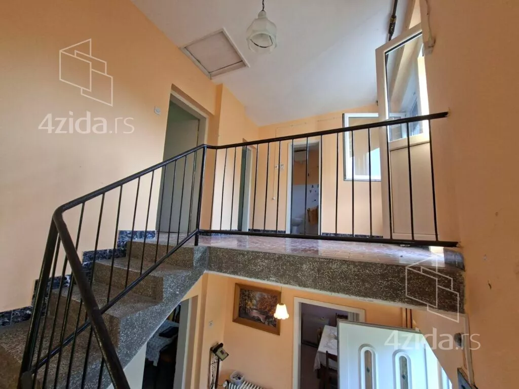 3-etažna kuća | 4zida