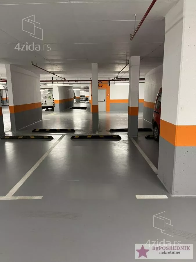Garaža/Parking | 4zida