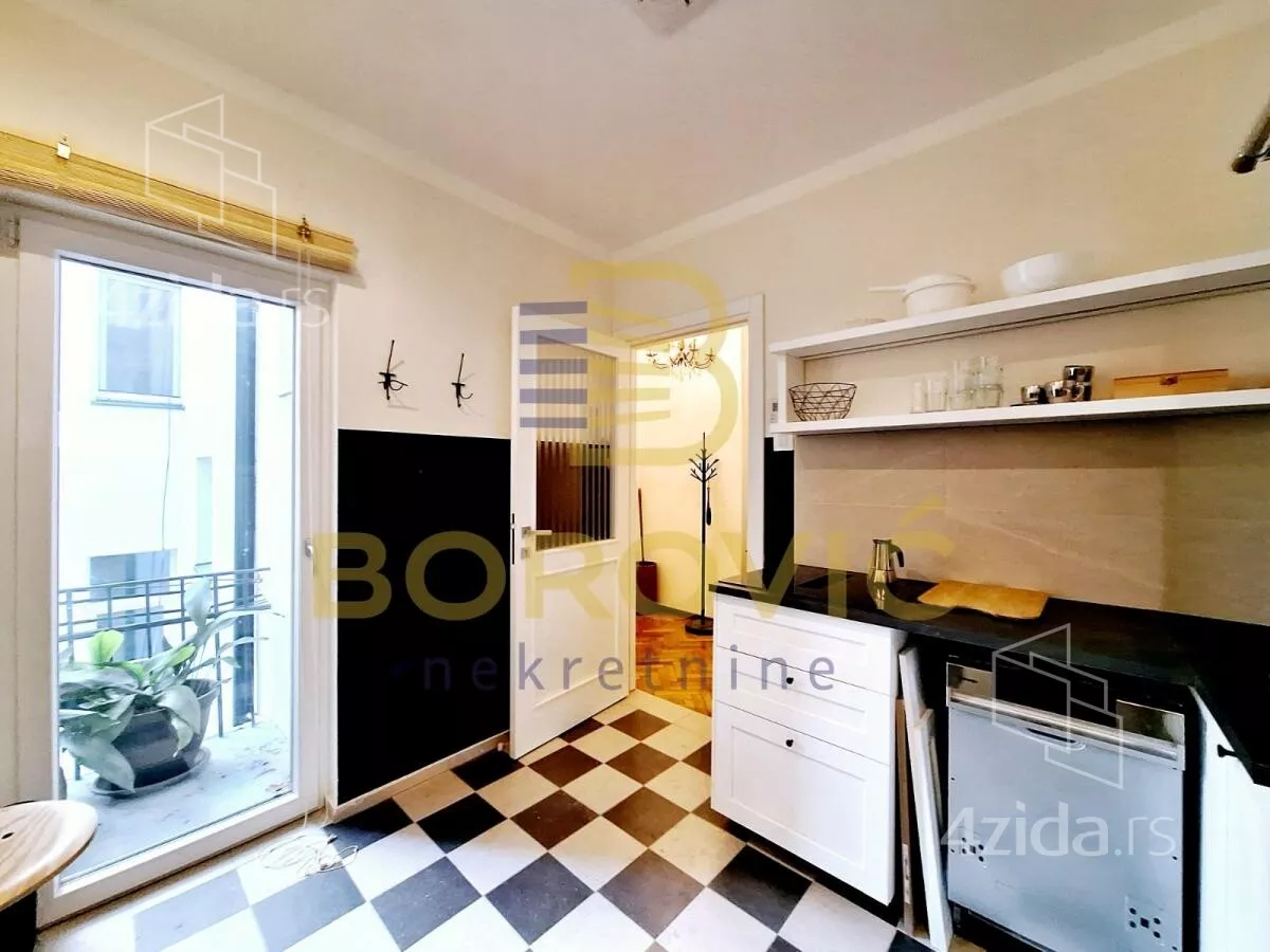 Petosoban stan | 4zida