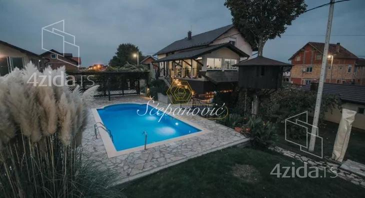 3-etažna kuća | 4zida