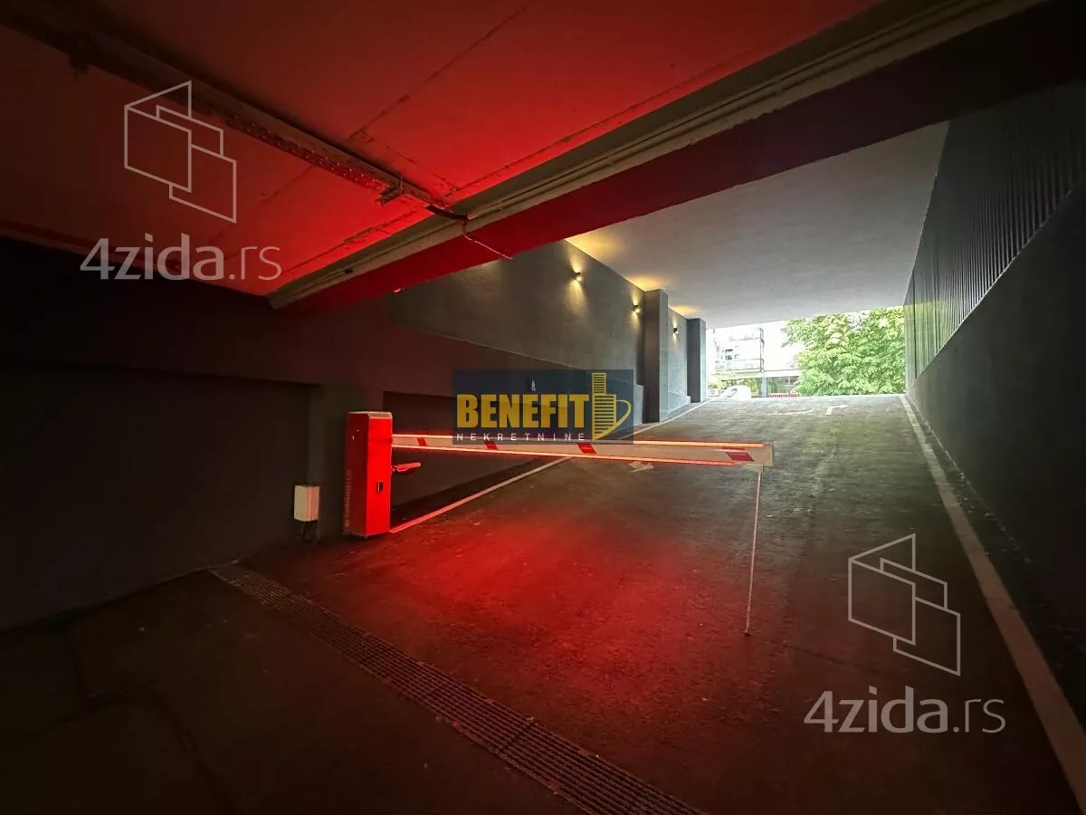 Garaža/Parking | 4zida
