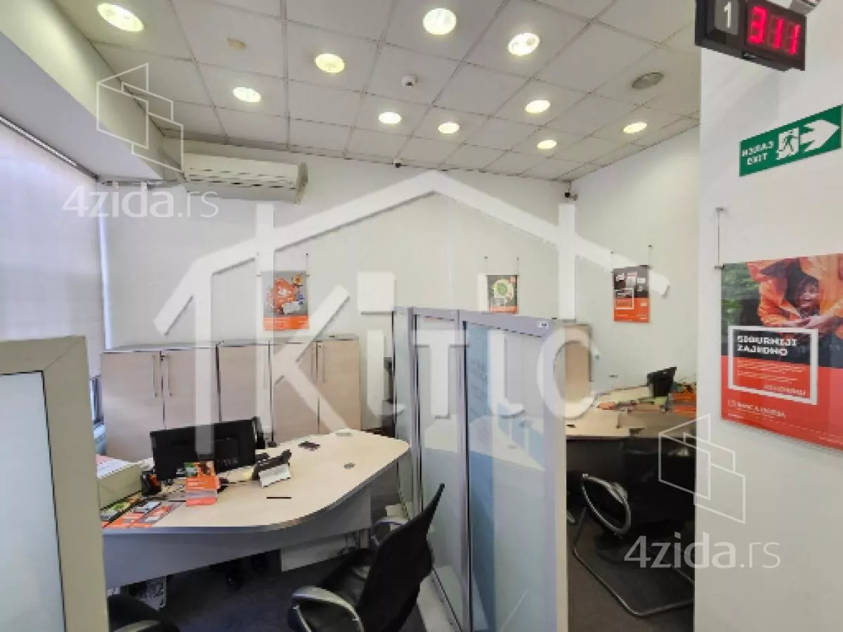 Poslovni prostor | 4zida