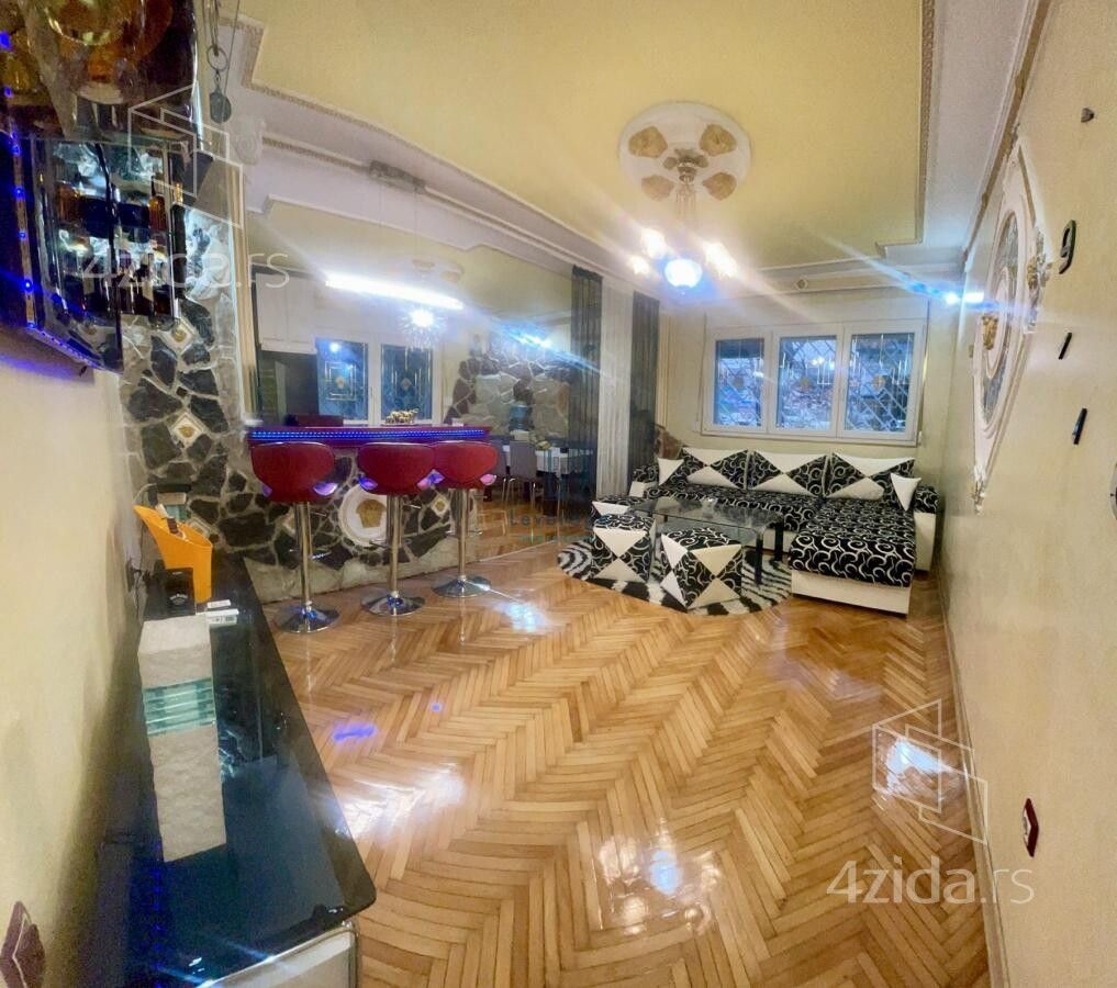 Apartament me 1 dhoma, 57 m²