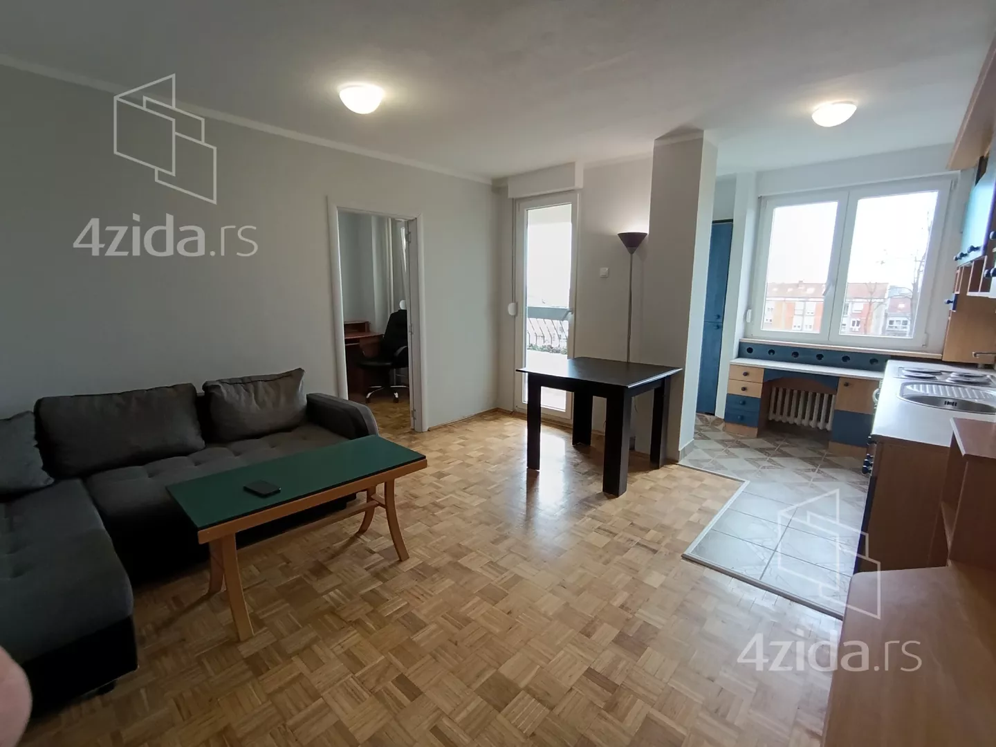 Dvoiposoban stan | 4zida