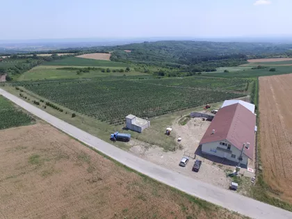 Karađorđeva bb | 4zida.rs