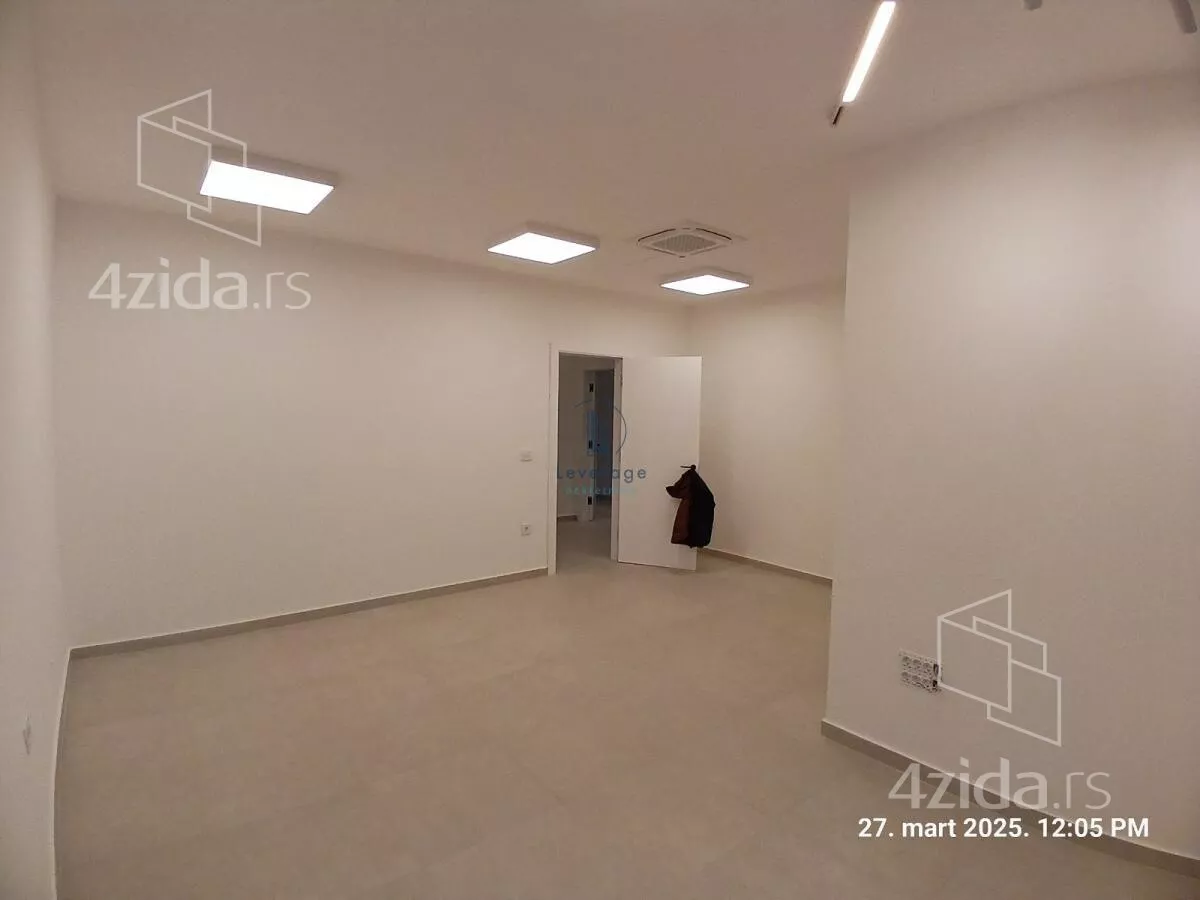 Poslovni prostor | 4zida