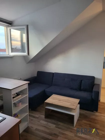 Bulevar Patrijarha Pavla (Somborski Bulevar) | 4zida.rs