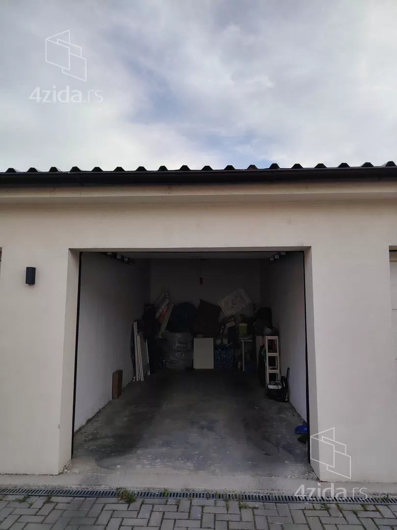 Garaža | 4zida
