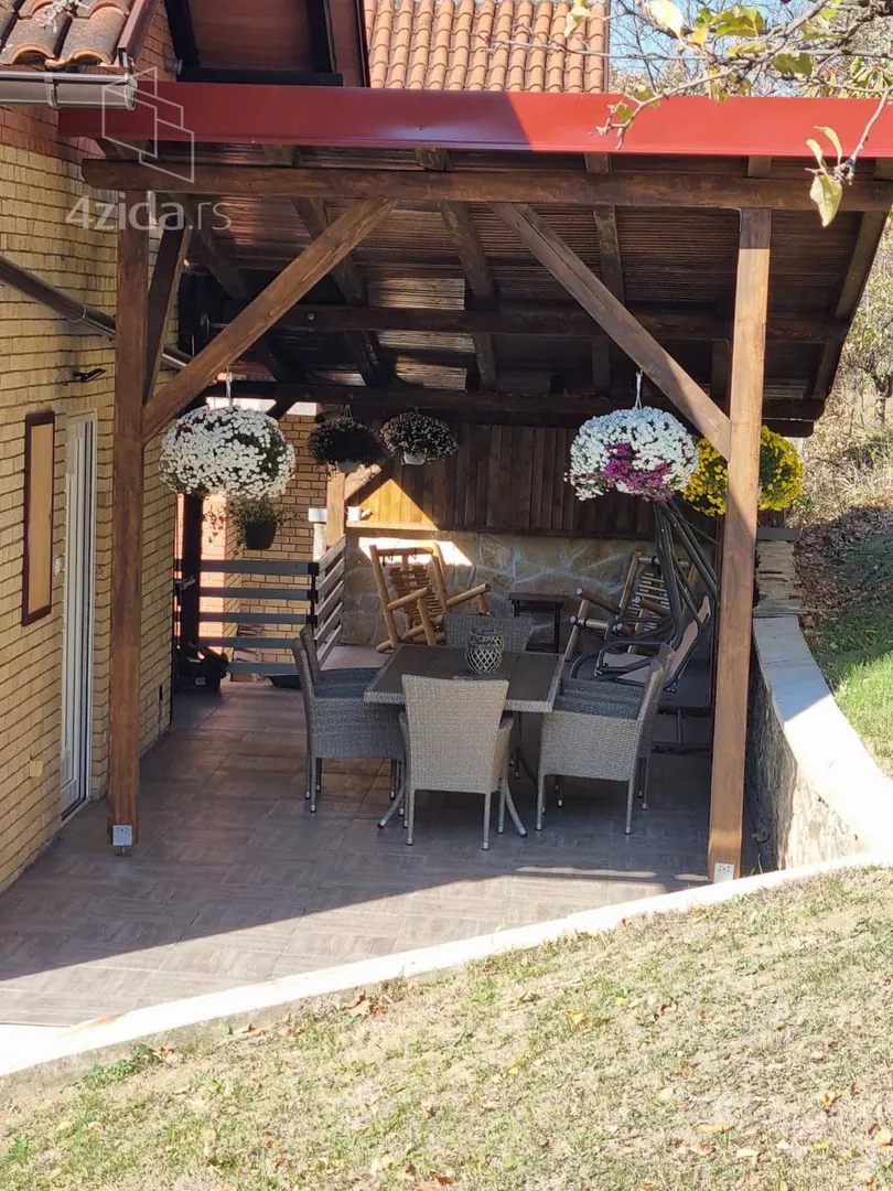 3-etažna kuća | 4zida