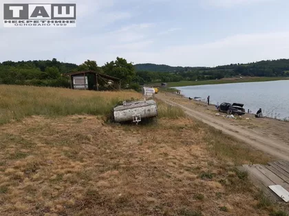 Okolne lokacije | 4zida.rs