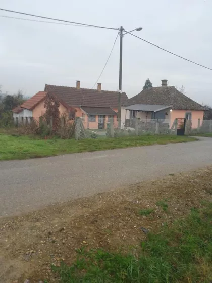 Pljoštara 1 | 4zida.rs