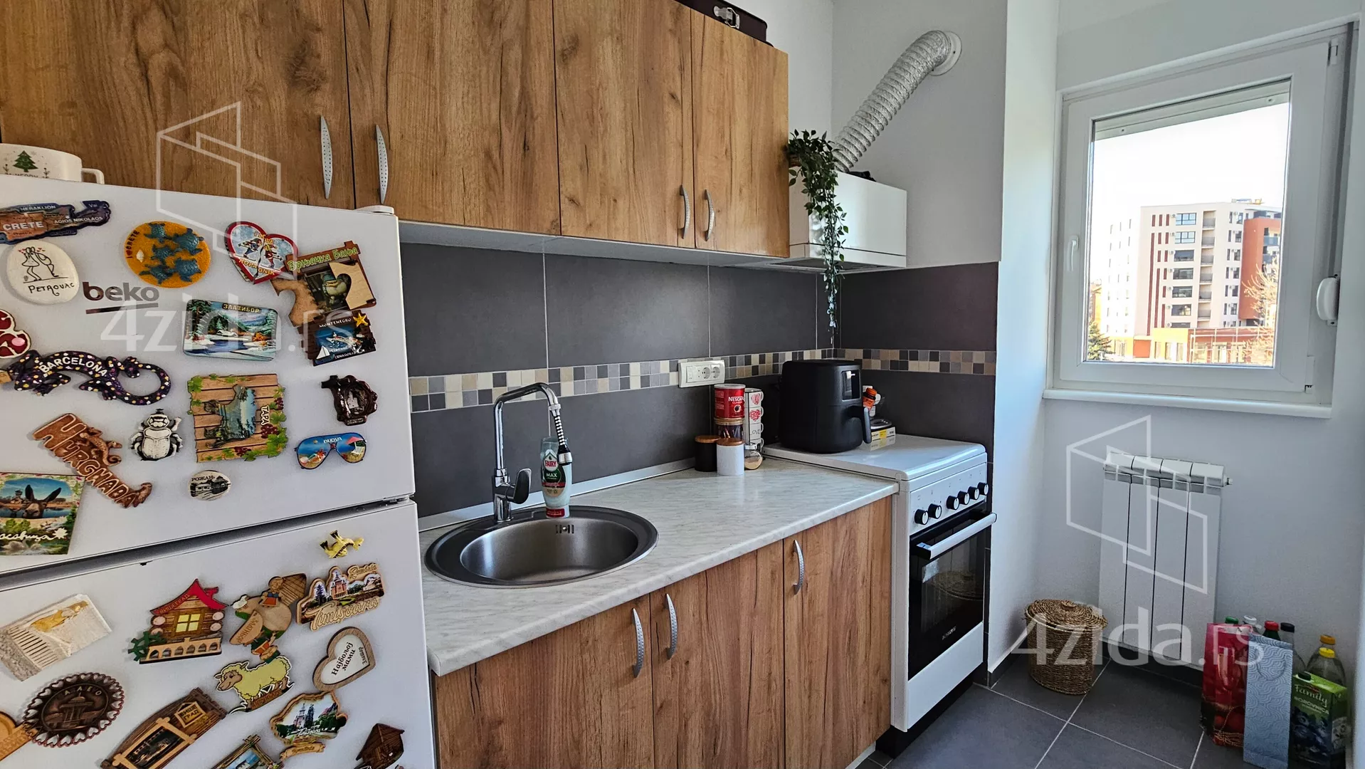 Jednoiposoban stan | 4zida