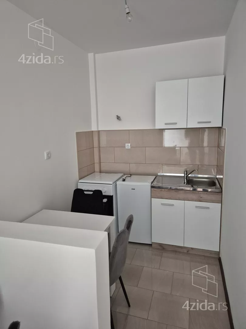 Garsonjera | 4zida