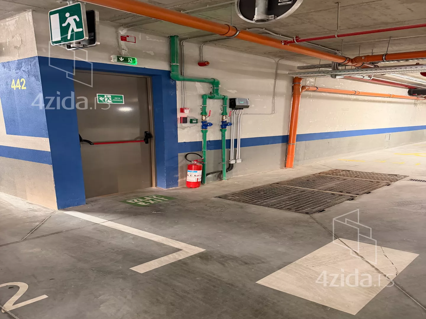 Parking | 4zida