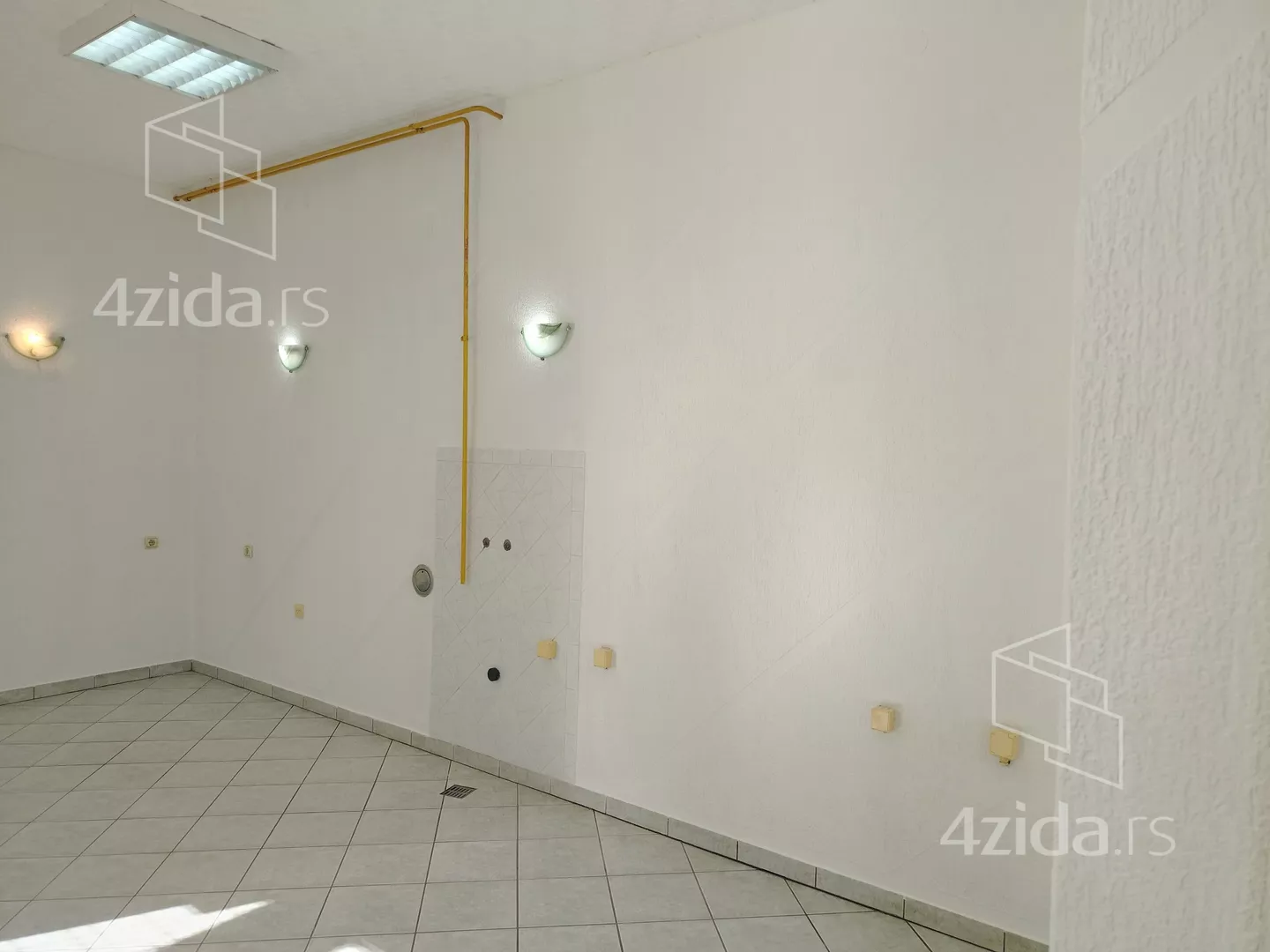 Poslovni prostor | 4zida