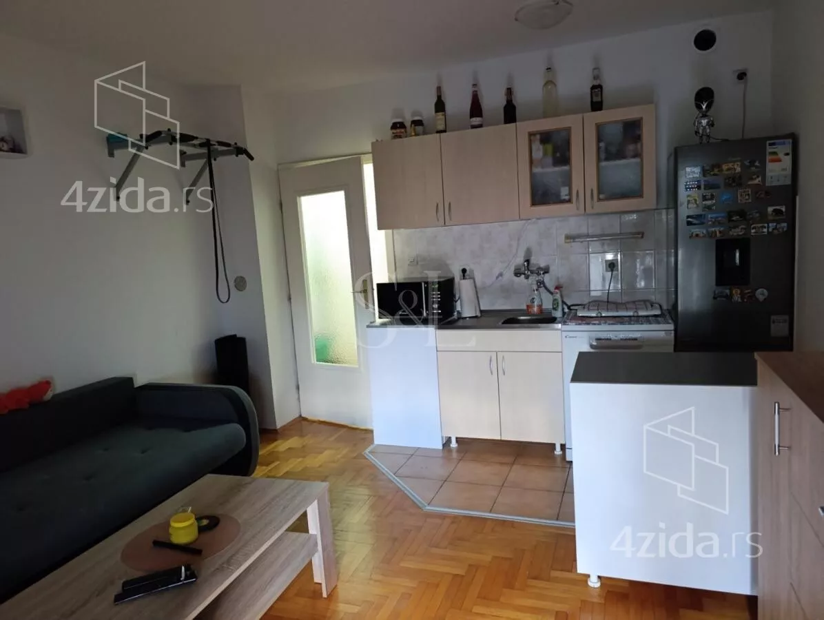 Garsonjera | 4zida