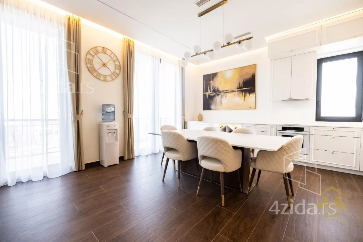 Petosoban stan | 4zida