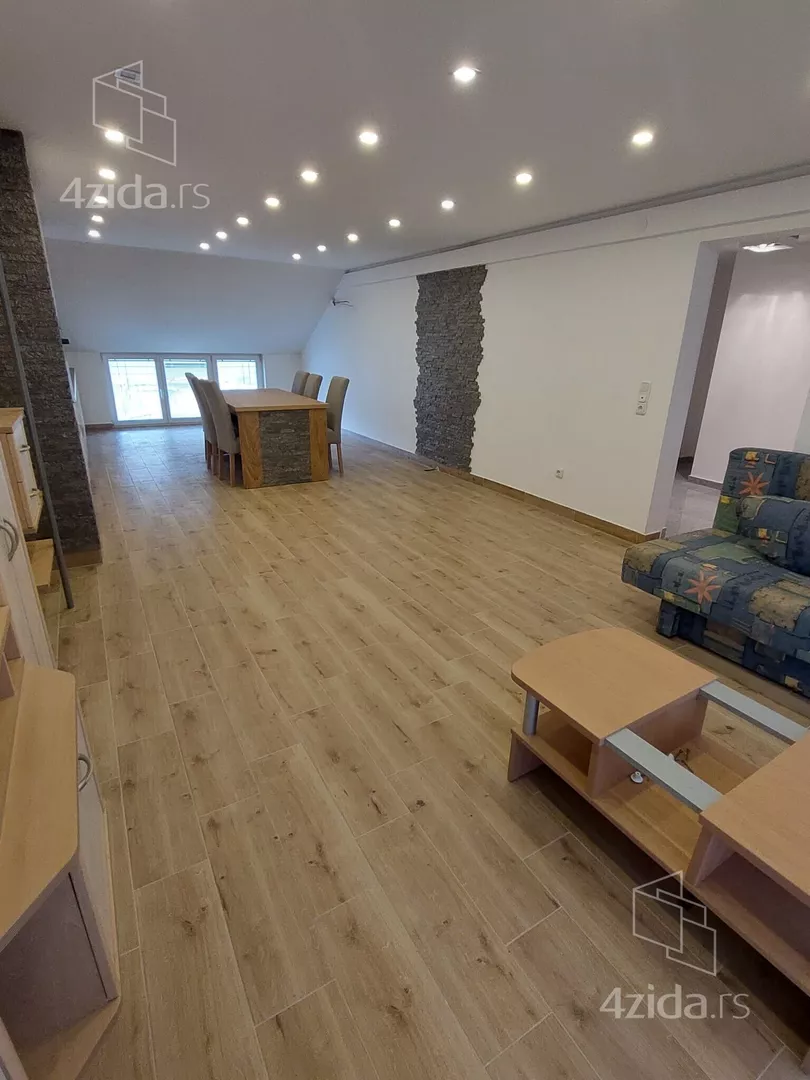 3-etažna kuća | 4zida