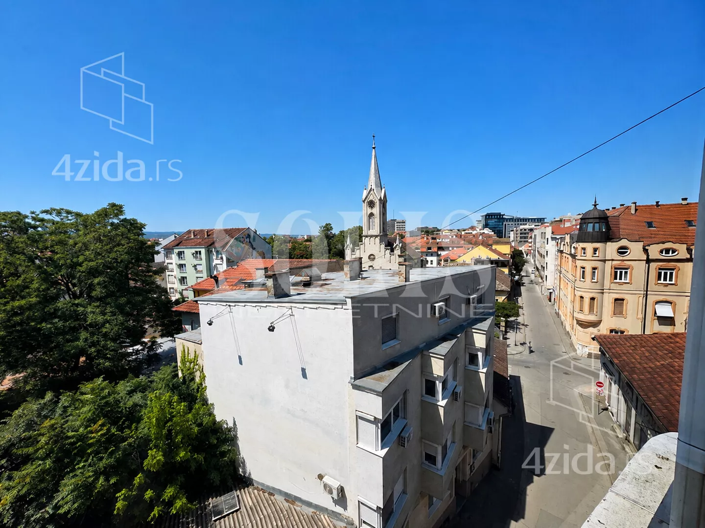 Troiposoban stan | 4zida