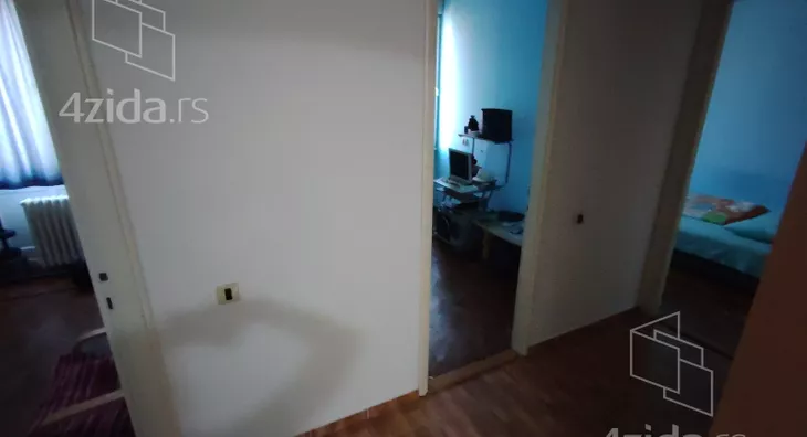 Četvoroiposoban stan | 4zida