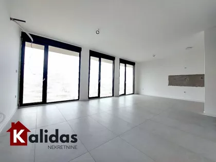 Sremska Kamenica | 4zida.rs