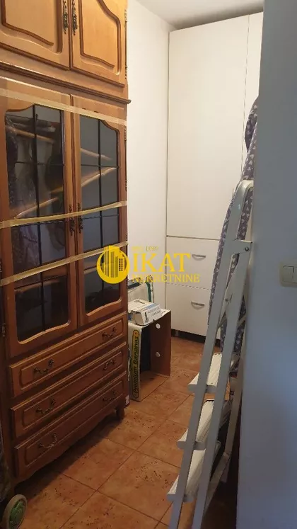 Cara Dušana | 4zida.rs