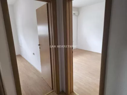 Nova Selenča | 4zida.rs