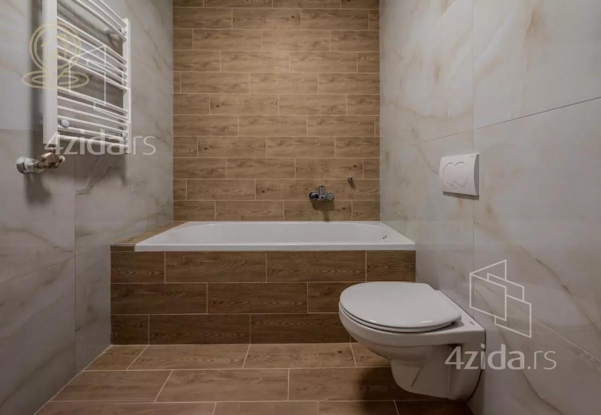 Troiposoban stan | 4zida