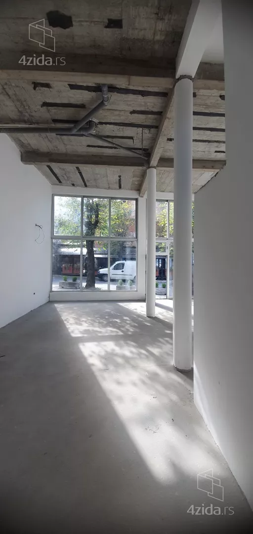 Lokal | 4zida