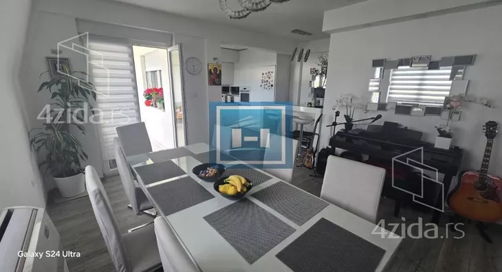 Petosoban stan | 4zida