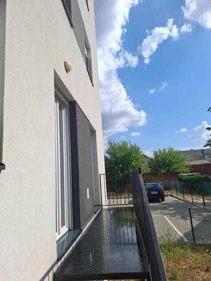 Taska Uzunovića 19b | 4zida.rs
