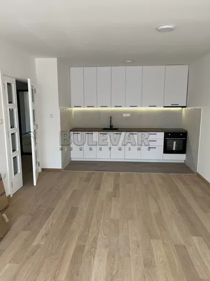 Vardarska | 4zida.rs