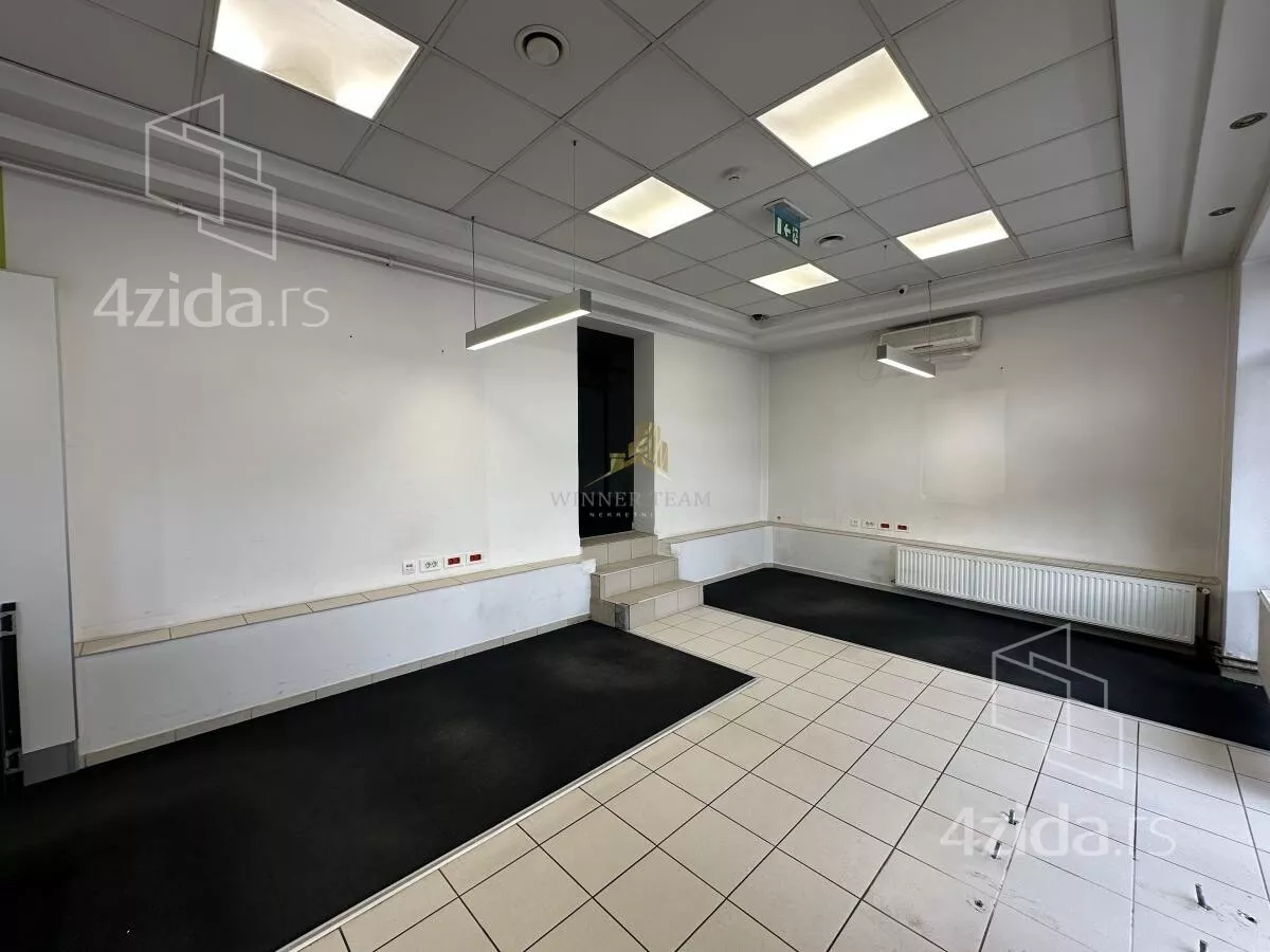 Poslovni prostor | 4zida