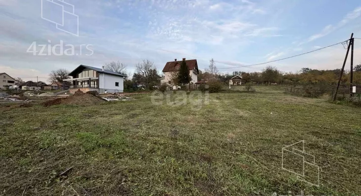 Građevinsko zemljište | 4zida