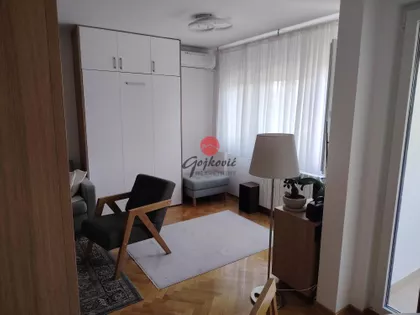 Milana Jovanovića | 4zida.rs