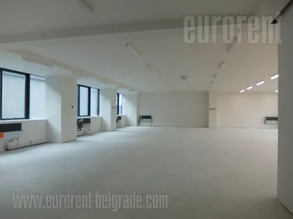 TOŠIN BUNAR | 4zida.rs