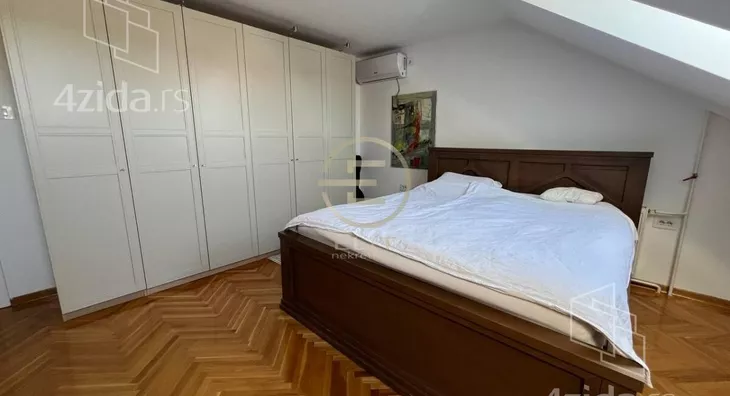 Četvoroiposoban stan | 4zida