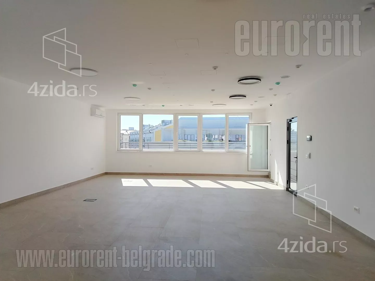 Poslovni prostor | 4zida