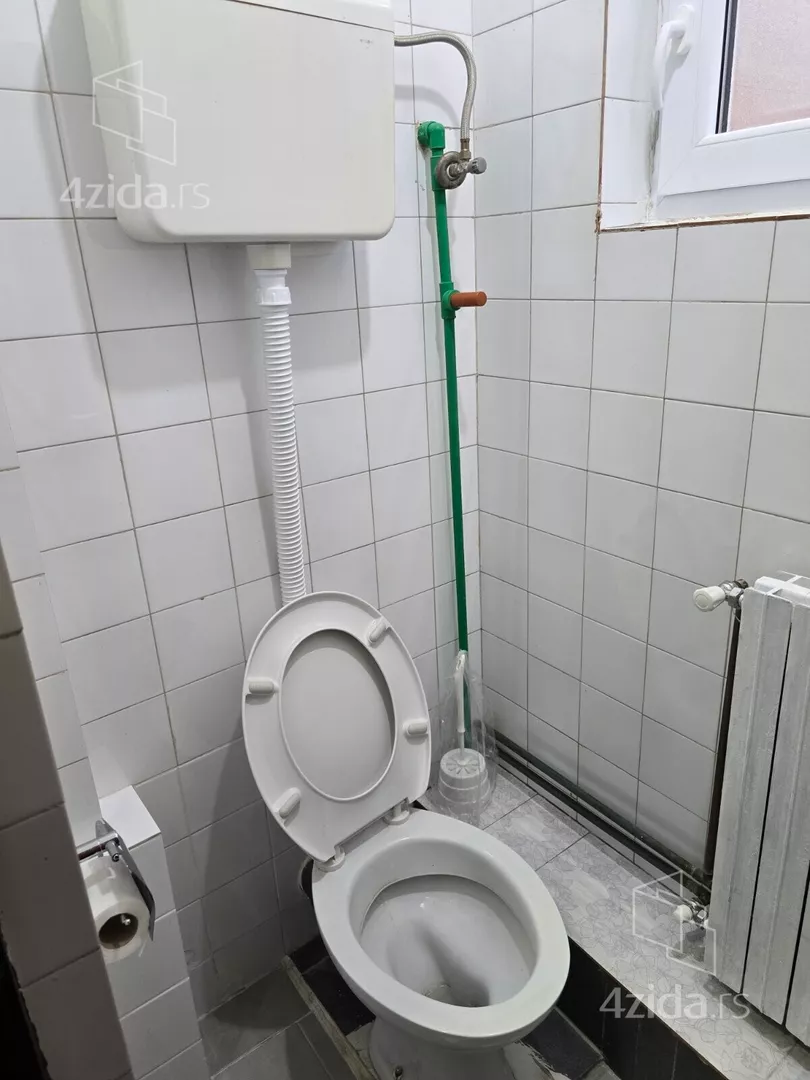Šestosoban stan | 4zida